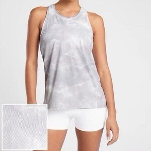 ATHLETA Ultimate Train Printed Tank Women's Cloudy Gray Camouflage